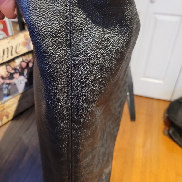 Michael Kors black tote - Picture 10 of 10